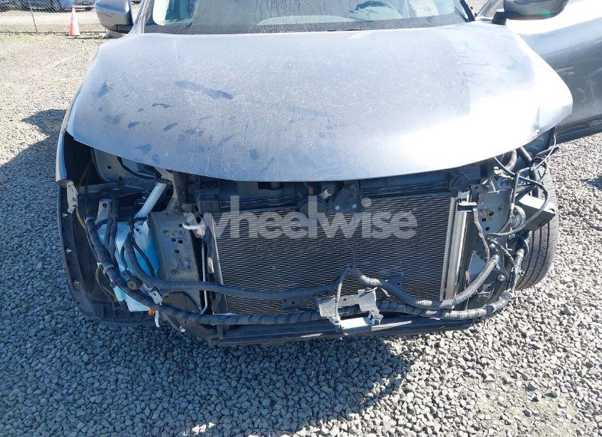 Photo 6 of 2019 Nissan Rogue SV (VIN JN8AT2MV9KW379811)