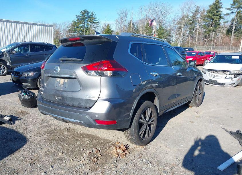 Photo 4 of 2019 Nissan Rogue SV (VIN JN8AT2MV9KW386144)