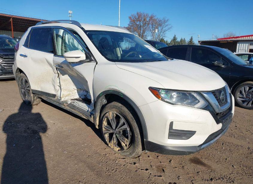 2019 Nissan Rogue SV (VIN JN8AT2MV9KW398889) main photo
