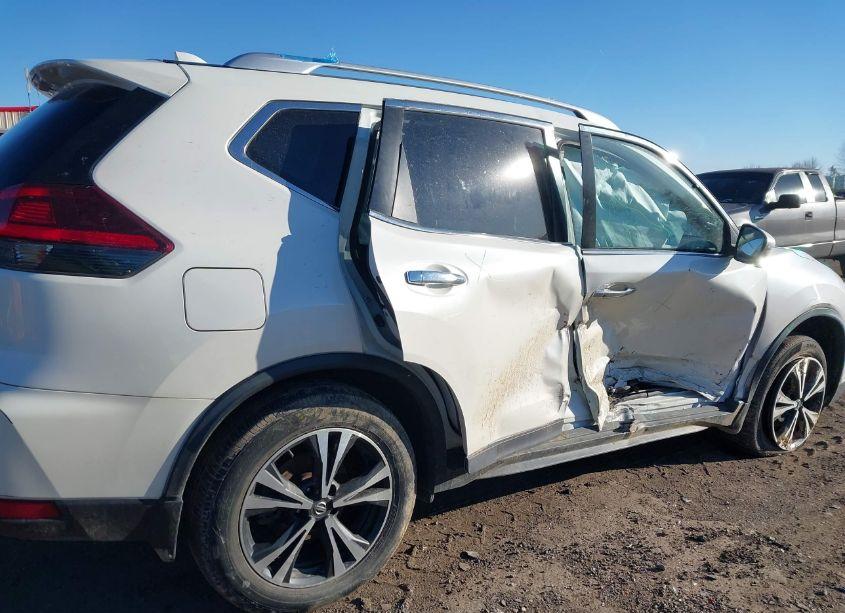 Photo 17 of 2019 Nissan Rogue SV (VIN JN8AT2MV9KW398889)