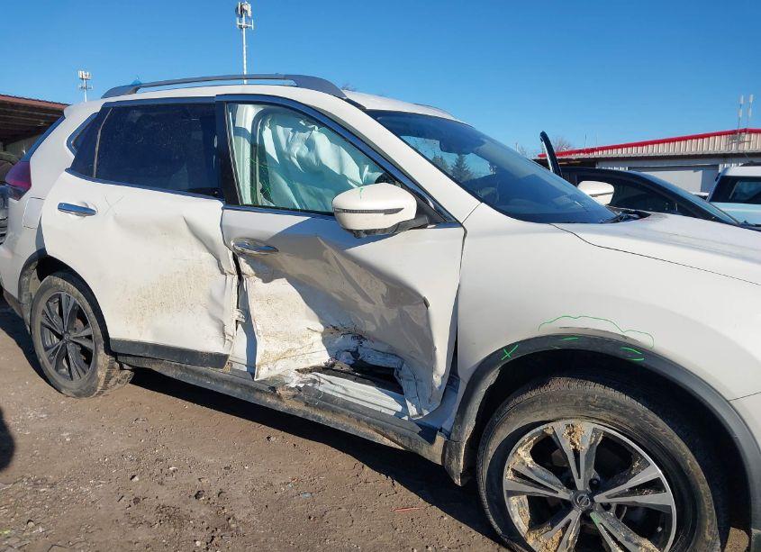 Photo 6 of 2019 Nissan Rogue SV (VIN JN8AT2MV9KW398889)