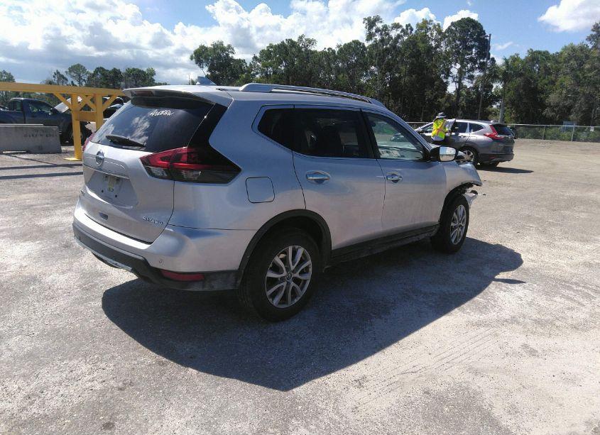 Photo 4 of 2020 Nissan Rogue SV INTELLIGENT AWD (VIN JN8AT2MV9LW111293)