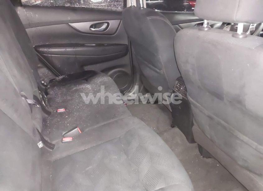 Photo 8 of 2016 Nissan Rogue S (VIN JN8AT2MVXGW130599)