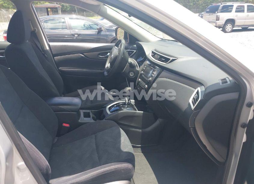 Photo 5 of 2016 Nissan Rogue S (VIN JN8AT2MVXGW139660)