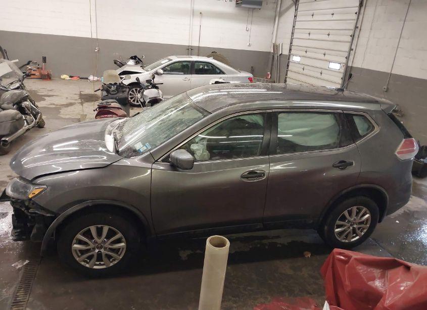 Photo 15 of 2016 Nissan Rogue S (VIN JN8AT2MVXGW140968)