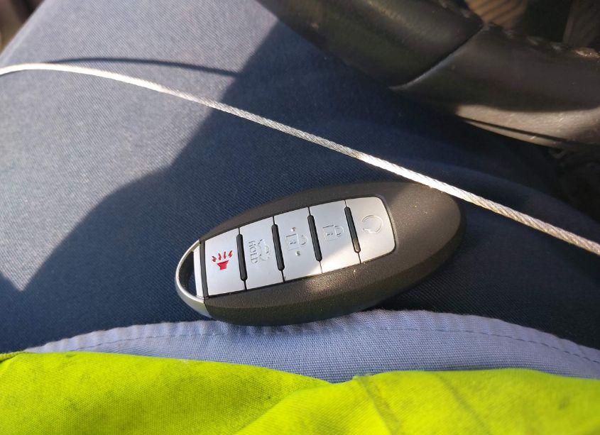 Photo 11 of 2017 Nissan Rogue SV (VIN JN8AT2MVXHW000355)