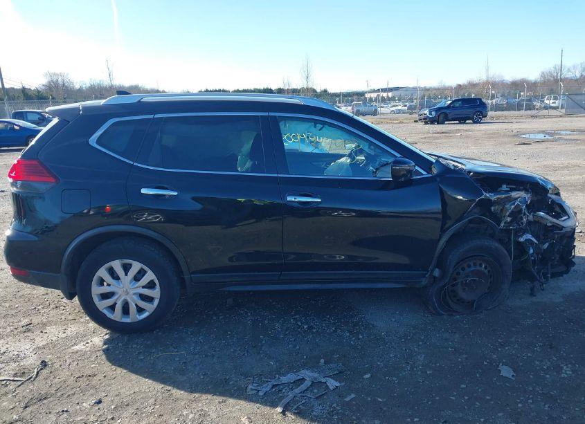 Photo 14 of 2017 Nissan Rogue SV (VIN JN8AT2MVXHW000355)