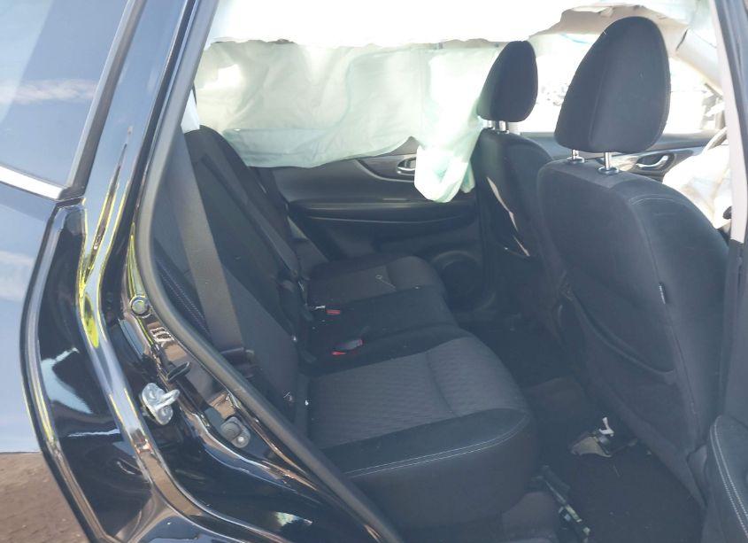 Photo 8 of 2017 Nissan Rogue SV (VIN JN8AT2MVXHW000355)