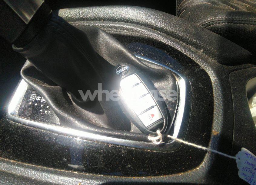 Photo 11 of 2017 Nissan Rogue SV (VIN JN8AT2MVXHW006382)