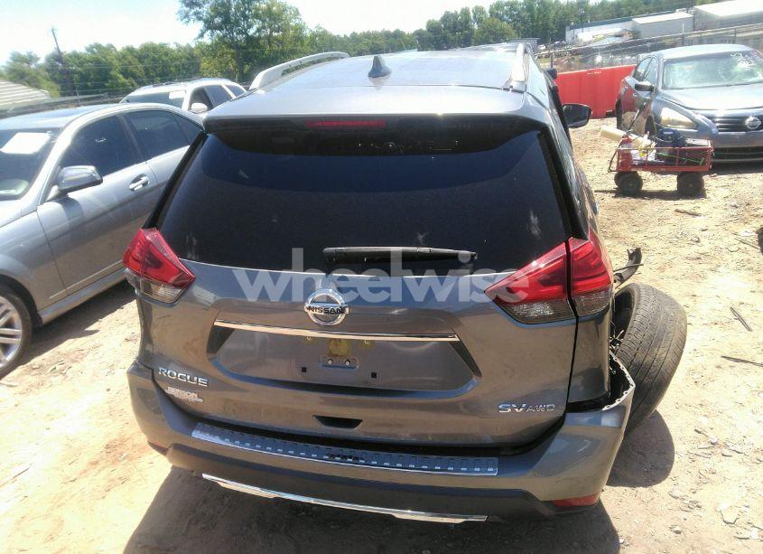 Photo 16 of 2017 Nissan Rogue SV (VIN JN8AT2MVXHW006382)