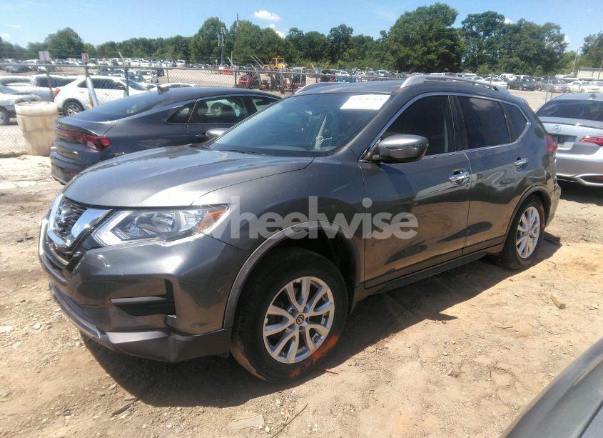 Photo 2 of 2017 Nissan Rogue SV (VIN JN8AT2MVXHW006382)
