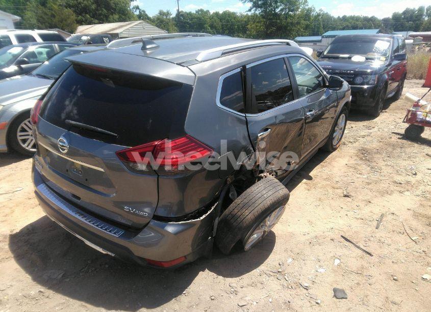 Photo 4 of 2017 Nissan Rogue SV (VIN JN8AT2MVXHW006382)