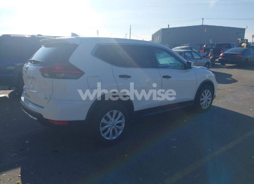 Photo 4 of 2017 Nissan Rogue S (VIN JN8AT2MVXHW007631)