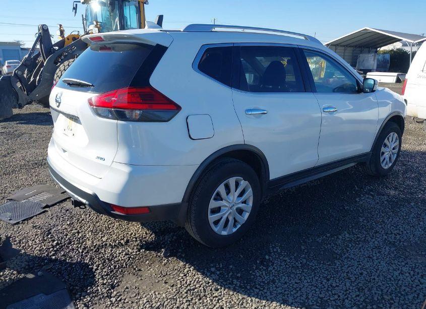 Photo 4 of 2017 Nissan Rogue S (VIN JN8AT2MVXHW015048)