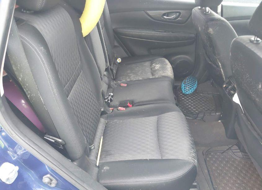 Photo 8 of 2017 Nissan Rogue SV (VIN JN8AT2MVXHW018452)