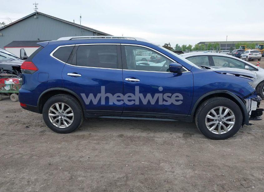 Photo 14 of 2017 Nissan Rogue SV (VIN JN8AT2MVXHW021593)
