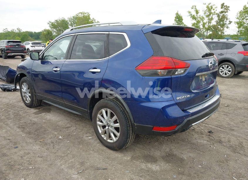 Photo 3 of 2017 Nissan Rogue SV (VIN JN8AT2MVXHW021593)