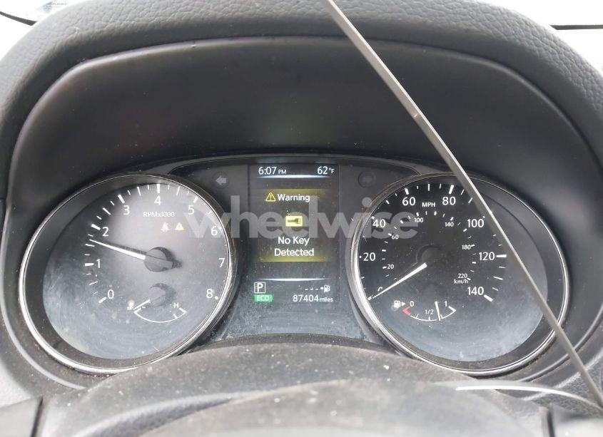 Photo 7 of 2017 Nissan Rogue SV (VIN JN8AT2MVXHW021593)