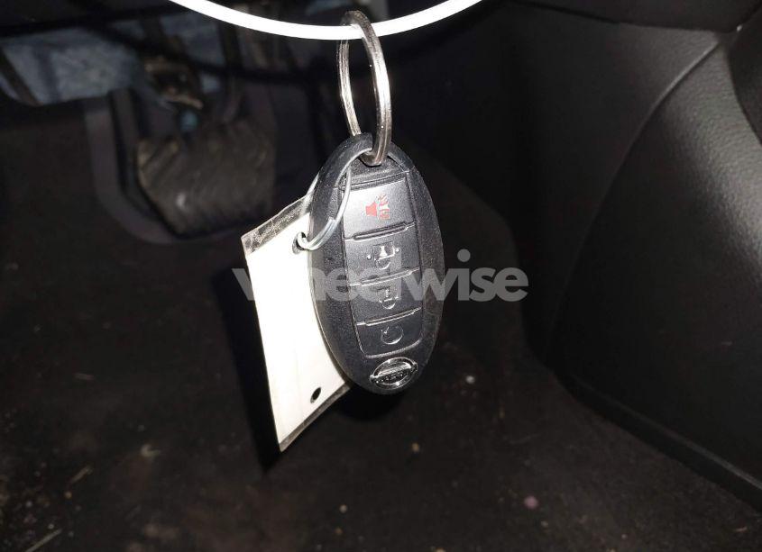 Photo 11 of 2017 Nissan Rogue SV (VIN JN8AT2MVXHW021867)