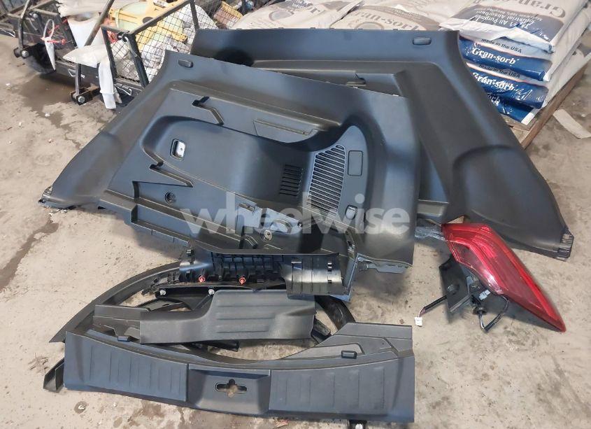 Photo 12 of 2017 Nissan Rogue SV (VIN JN8AT2MVXHW021867)