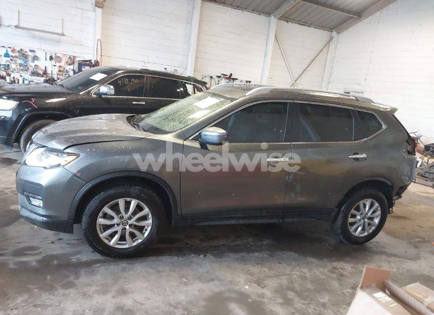 Photo 15 of 2017 Nissan Rogue SV (VIN JN8AT2MVXHW021867)