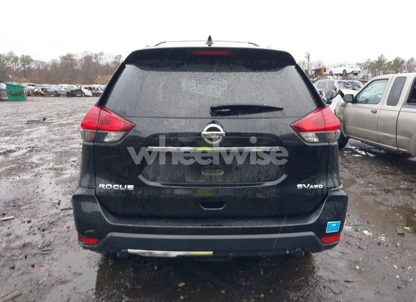 Photo 16 of 2017 Nissan Rogue SV (VIN JN8AT2MVXHW259914)