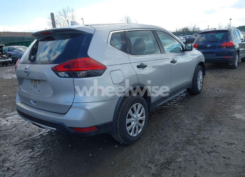 Photo 4 of 2017 Nissan Rogue S (VIN JN8AT2MVXHW268645)