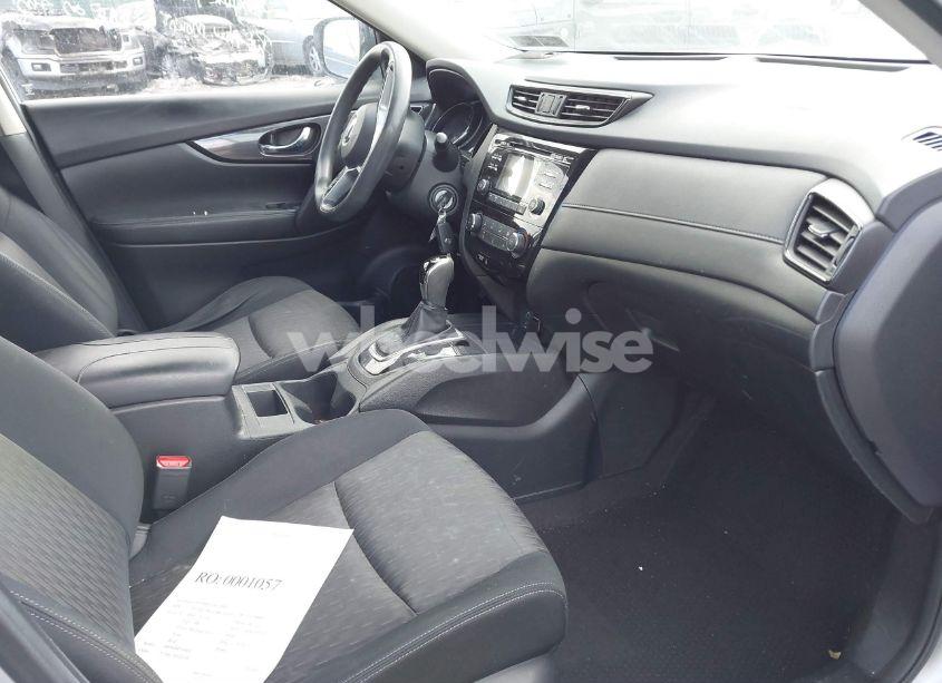 Photo 5 of 2017 Nissan Rogue S (VIN JN8AT2MVXHW268645)