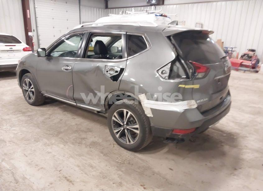 Photo 3 of 2017 Nissan Rogue SL (VIN JN8AT2MVXHW271870)