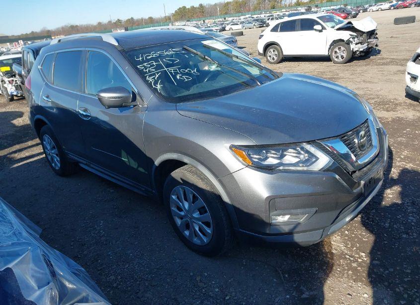 2018 Nissan Rogue SL (VIN JN8AT2MVXJW303982) main photo