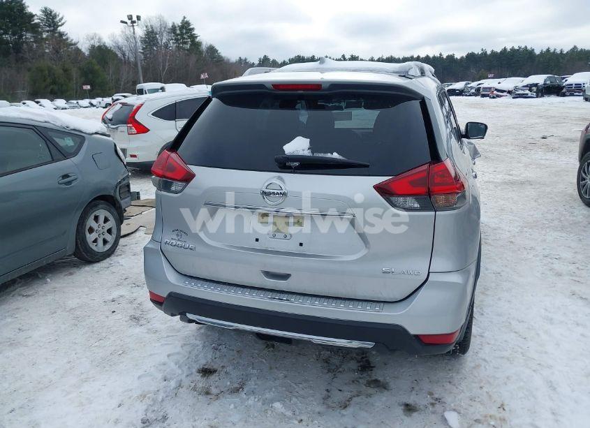 Photo 16 of 2018 Nissan Rogue SL (VIN JN8AT2MVXJW311662)