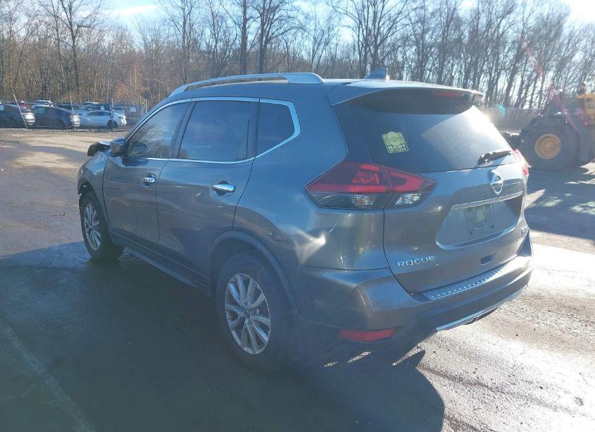 Photo 3 of 2018 Nissan Rogue SV (VIN JN8AT2MVXJW312617)