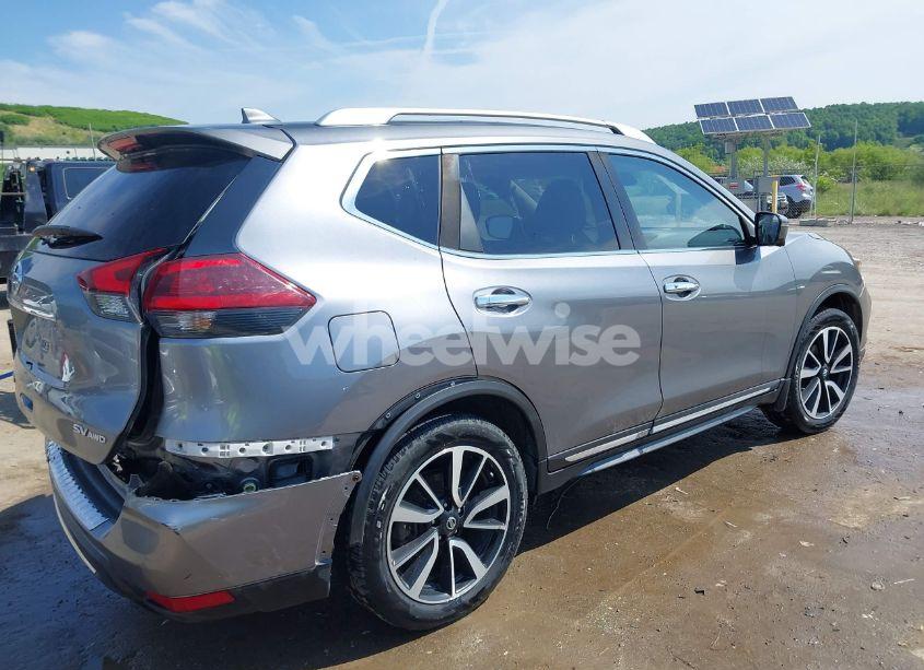 Photo 4 of 2018 Nissan Rogue SL (VIN JN8AT2MVXJW327831)