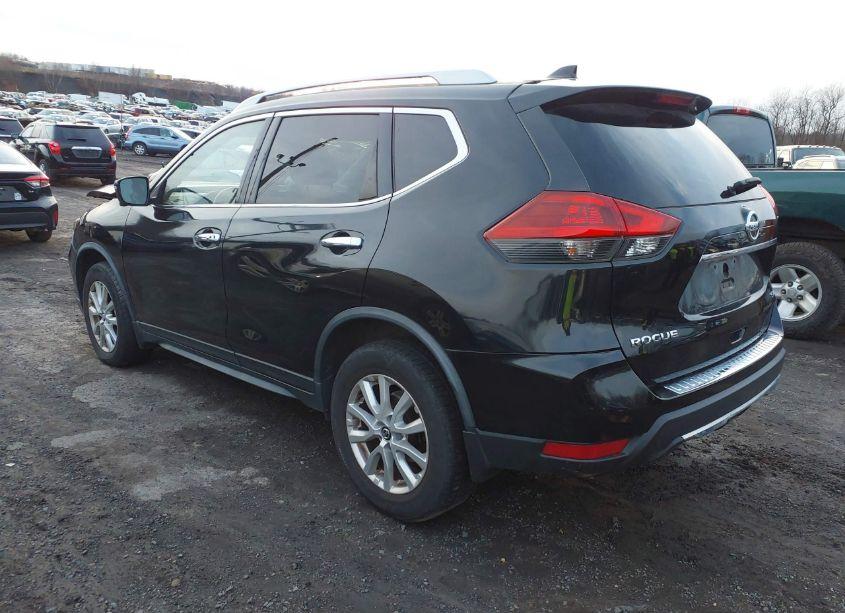 Photo 3 of 2018 Nissan Rogue SV (VIN JN8AT2MVXJW344175)