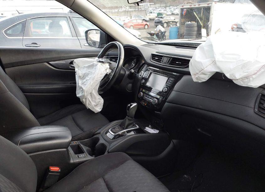 Photo 5 of 2018 Nissan Rogue SV (VIN JN8AT2MVXJW344175)