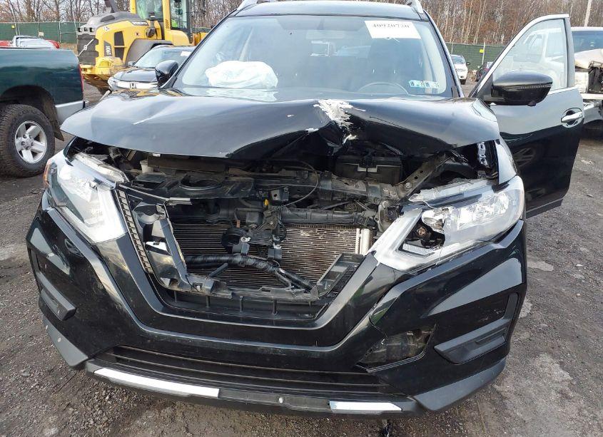 Photo 6 of 2018 Nissan Rogue SV (VIN JN8AT2MVXJW344175)