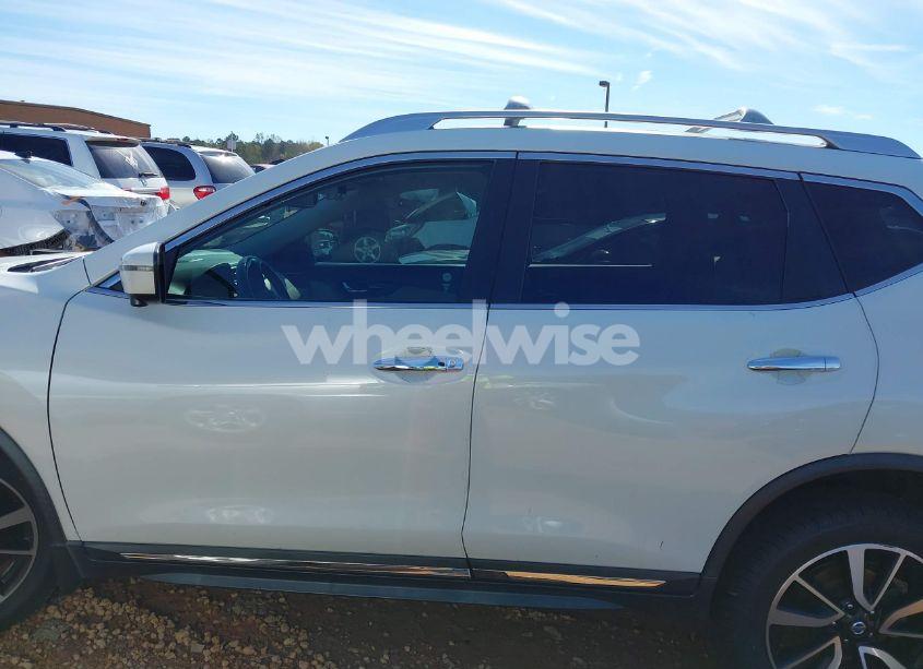 Photo 14 of 2018 Nissan Rogue SL (VIN JN8AT2MVXJW346167)