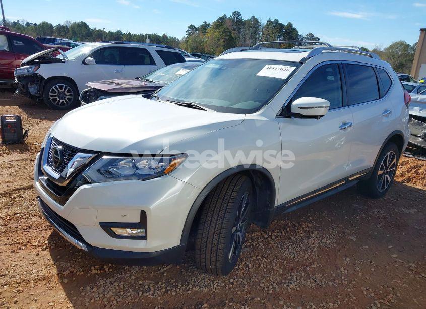 Photo 2 of 2018 Nissan Rogue SL (VIN JN8AT2MVXJW346167)