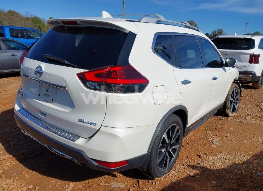 Photo 4 of 2018 Nissan Rogue SL (VIN JN8AT2MVXJW346167)