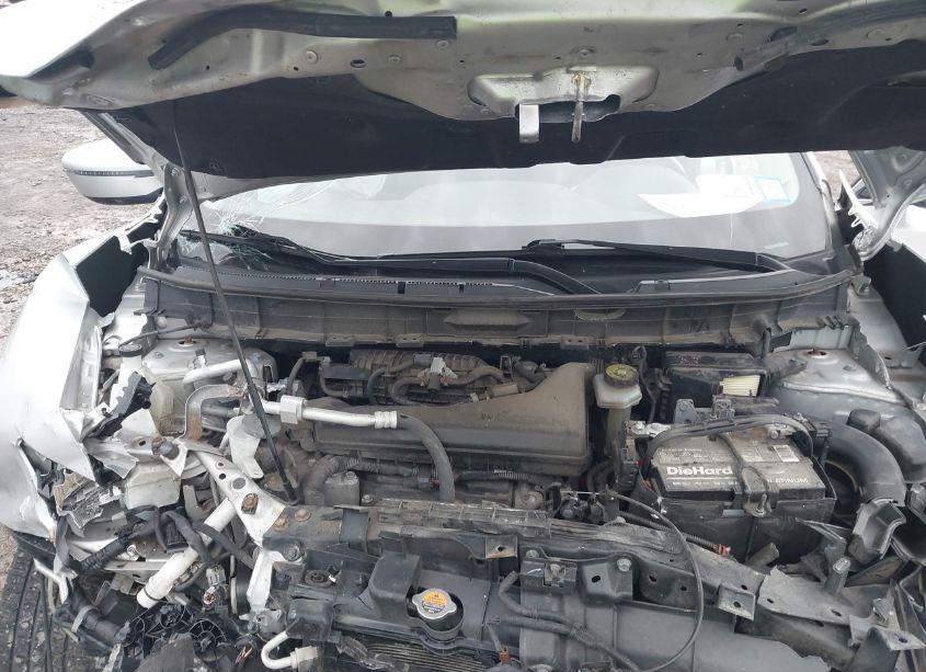 Photo 10 of 2018 Nissan Rogue SV (VIN JN8AT2MVXJW353166)