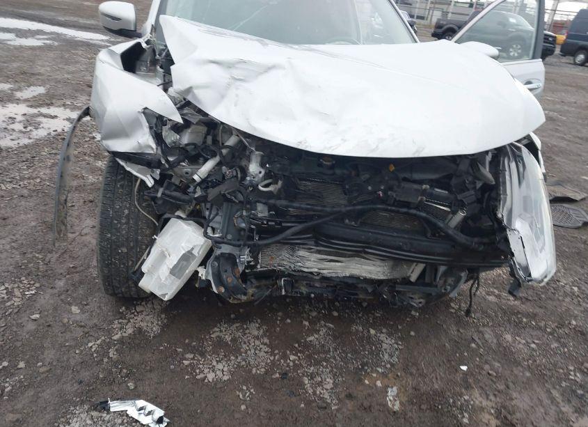 Photo 6 of 2018 Nissan Rogue SV (VIN JN8AT2MVXJW353166)