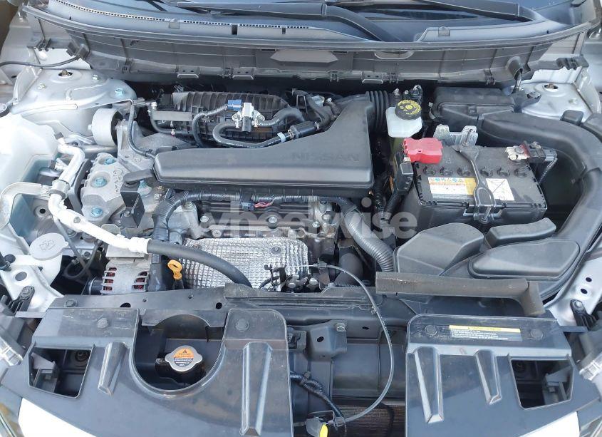 Photo 10 of 2019 Nissan Rogue SV (VIN JN8AT2MVXKW375119)