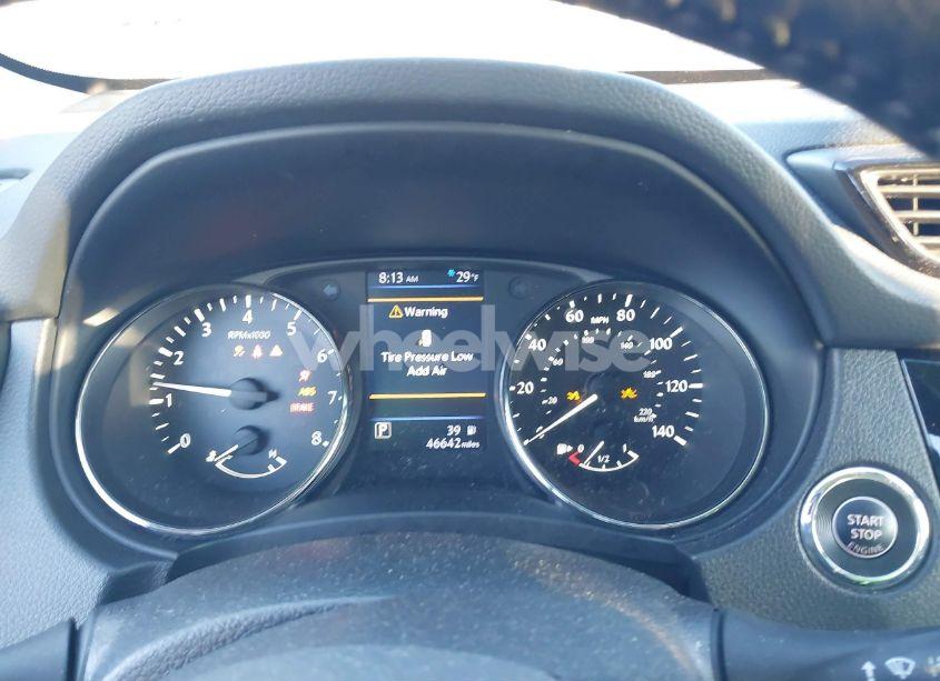 Photo 7 of 2019 Nissan Rogue SV (VIN JN8AT2MVXKW375119)