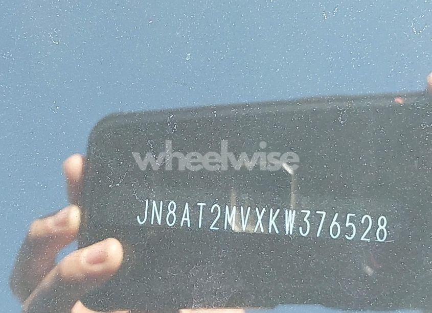 Photo 18 of 2019 Nissan Rogue SV (VIN JN8AT2MVXKW376528)