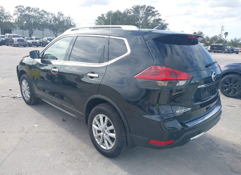 Photo 3 of 2019 Nissan Rogue SV (VIN JN8AT2MVXKW377923)