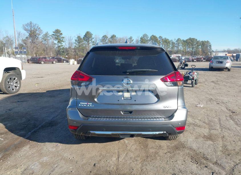 Photo 16 of 2019 Nissan Rogue SV (VIN JN8AT2MVXKW385083)