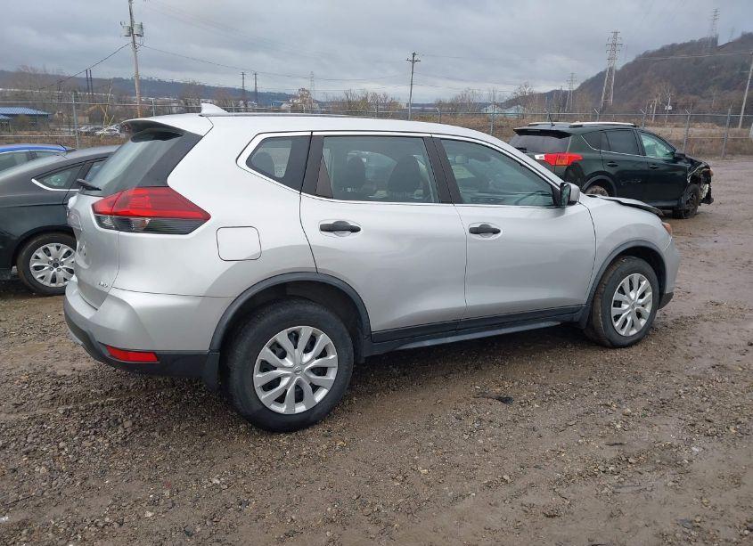 Photo 13 of 2020 Nissan Rogue S INTELLIGENT AWD (VIN JN8AT2MVXLW100660)