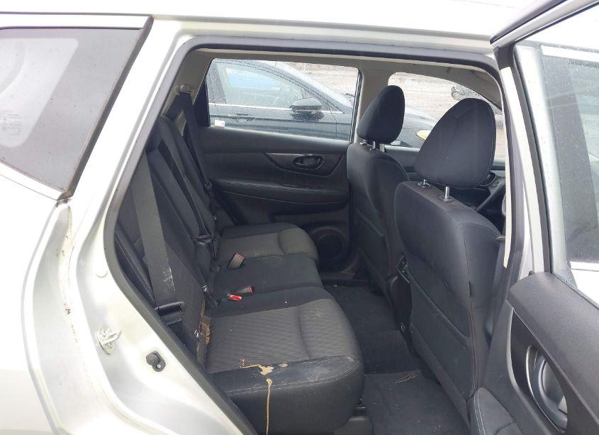 Photo 8 of 2020 Nissan Rogue S INTELLIGENT AWD (VIN JN8AT2MVXLW100660)