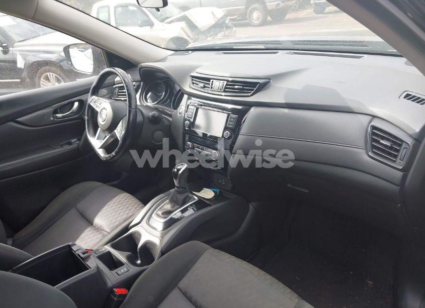 Photo 5 of 2020 Nissan Rogue SV INTELLIGENT AWD (VIN JN8AT2MVXLW109696)