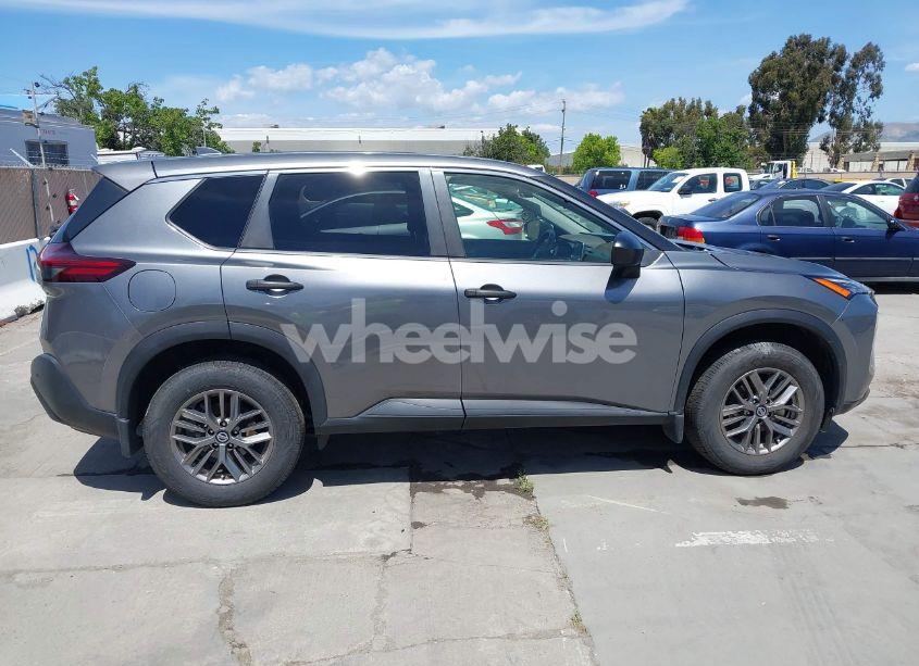 Photo 13 of 2021 Nissan Rogue S FWD (VIN JN8AT3AA1MW016803)